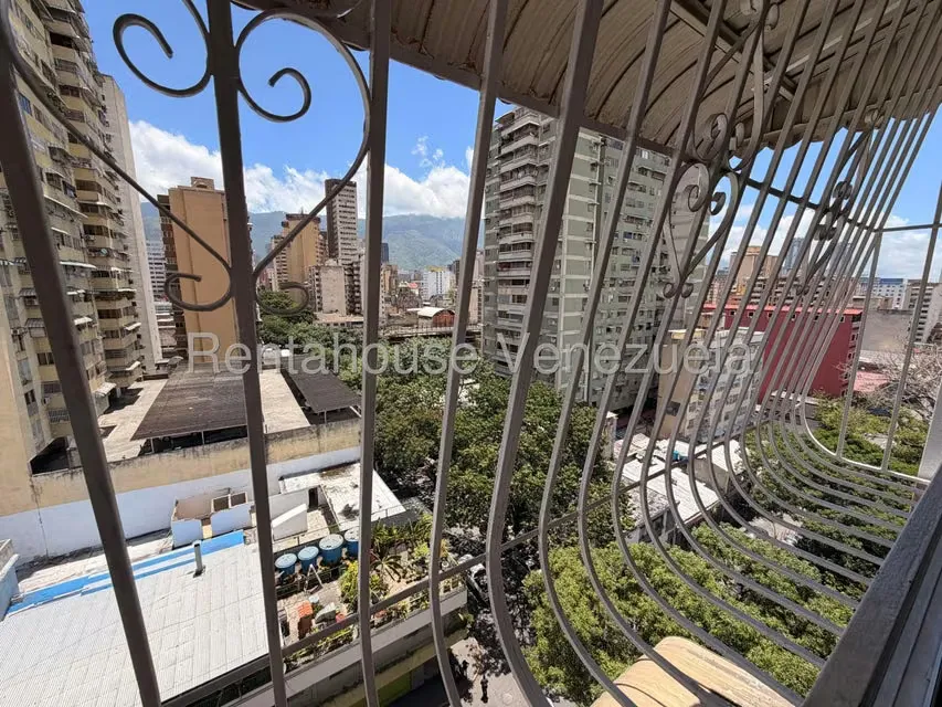 Apartamento (1 Nivel) en Venta en Quinta Crespo, Distrito Metropolitano - 13