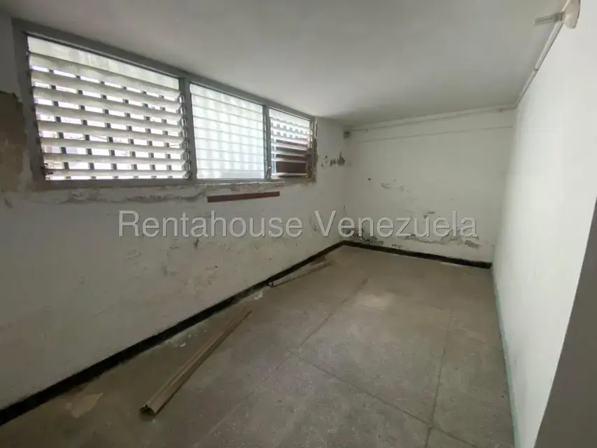 Casa (1 Nivel) en Venta en Prados del Este, Distrito Metropolitano - 29