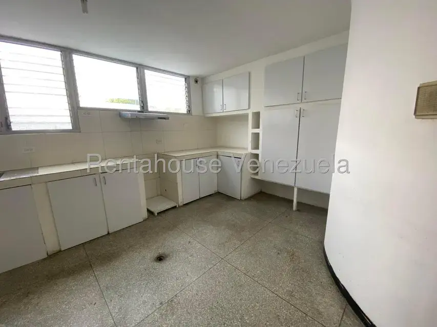 Casa (1 Nivel) en Venta en Prados del Este, Distrito Metropolitano - 52