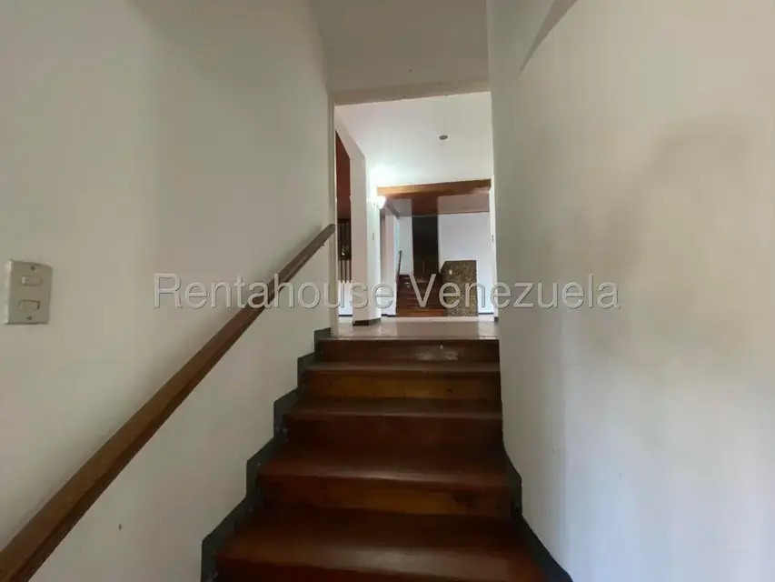 Casa (1 Nivel) en Venta en Prados del Este, Distrito Metropolitano - 9