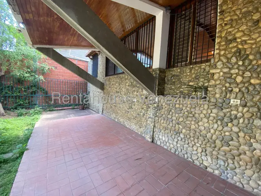 Casa (1 Nivel) en Venta en Prados del Este, Distrito Metropolitano - 10
