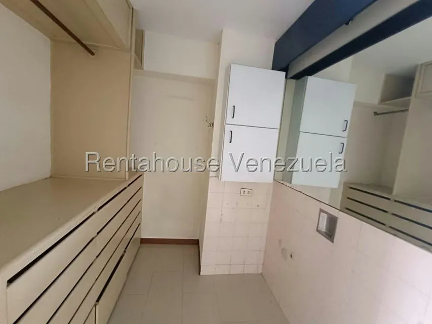 Apartamento (1 Nivel) en Venta en Kerdell, Carabobo - 31