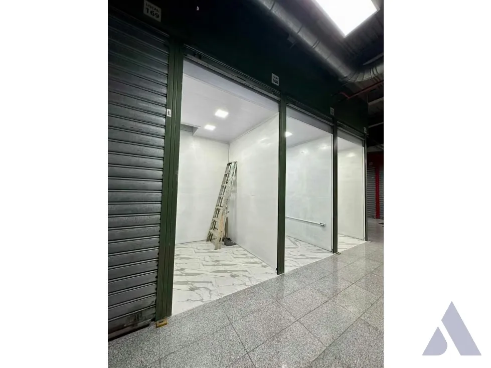 Se alquila local comercial 3m2 Merpoeste Chacao 0722 - 3