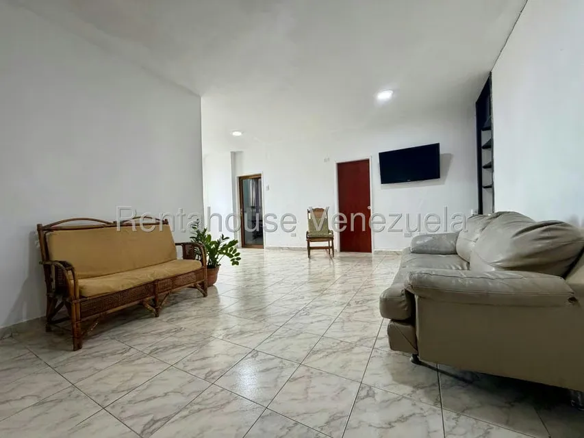 Apartamento (1 Nivel) en Alquiler en Centro, Portuguesa - 13