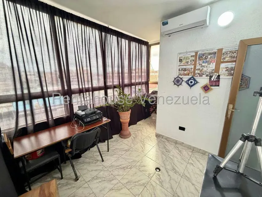 Apartamento (1 Nivel) en Alquiler en Centro, Portuguesa - 16
