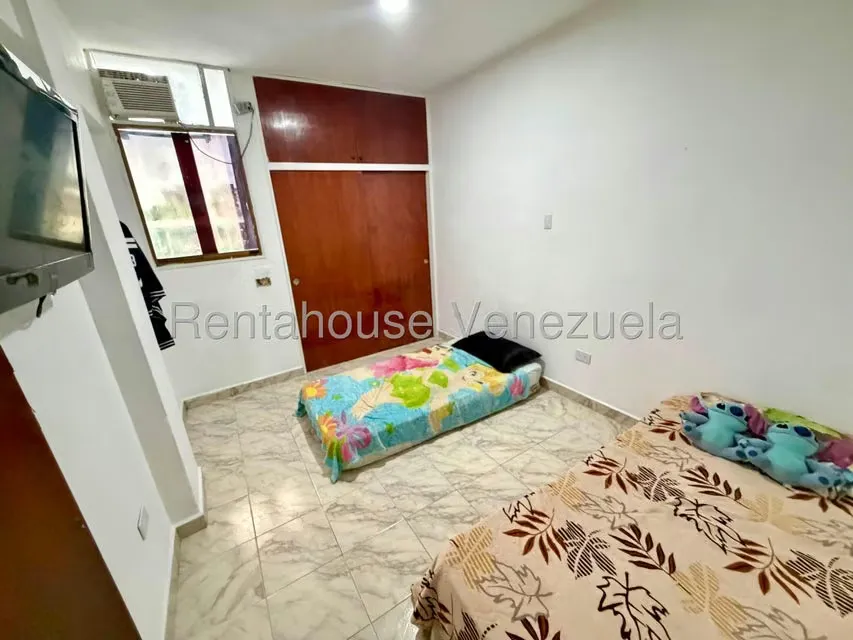 Apartamento (1 Nivel) en Alquiler en Centro, Portuguesa - 20