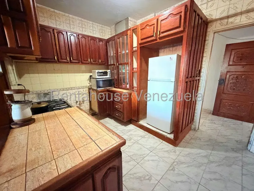 Apartamento (1 Nivel) en Alquiler en Centro, Portuguesa - 6