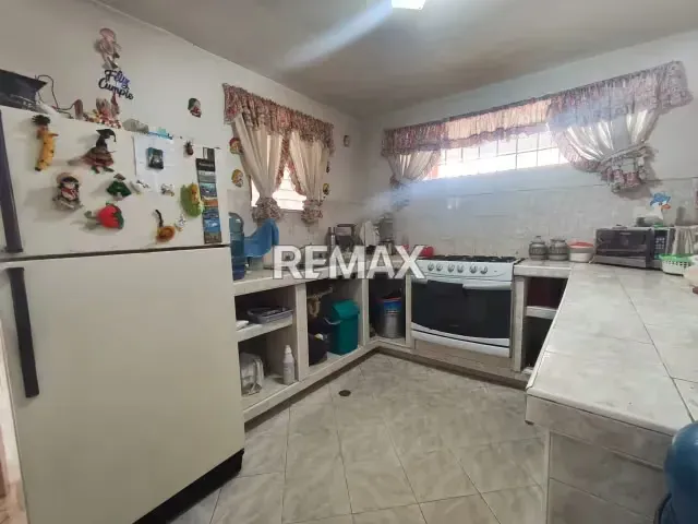 HABITACIÓN EN ALQUILER CON CAMA Y DERECHO A COCINA - 4