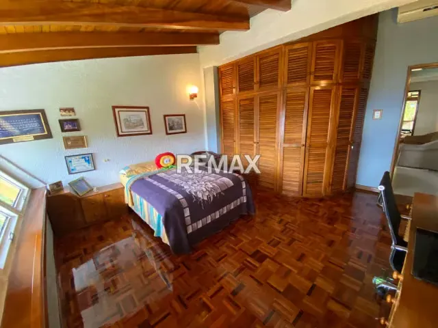 Casa en Venta, Urb. La peña - 10