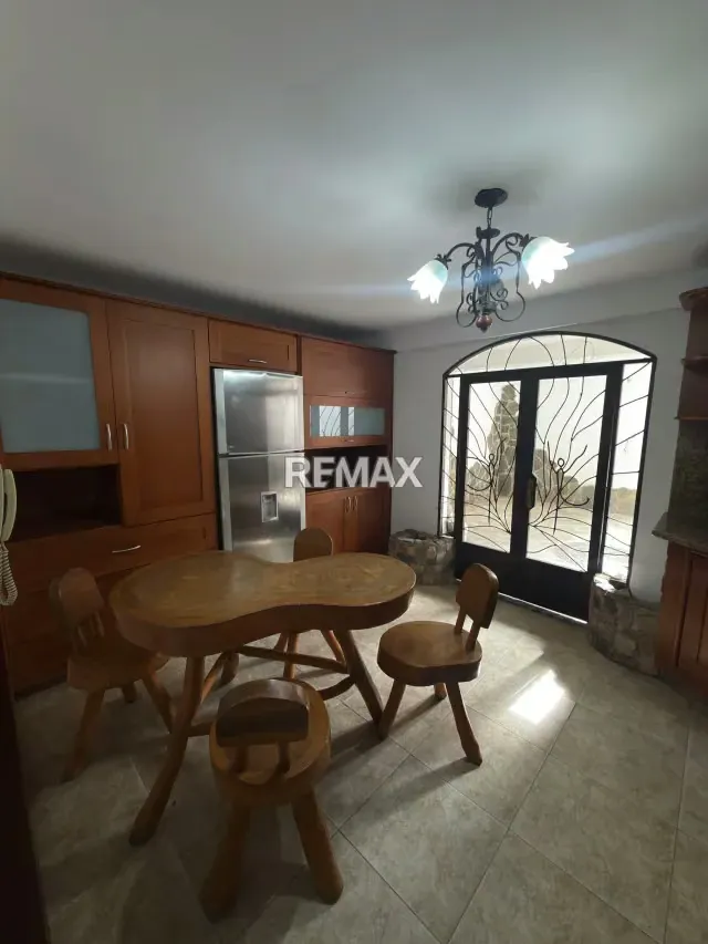 EN VENTA TOWNHOUSE AMOBLADO EN RES. VILLA FLORENCIA TAZAJAL - 9