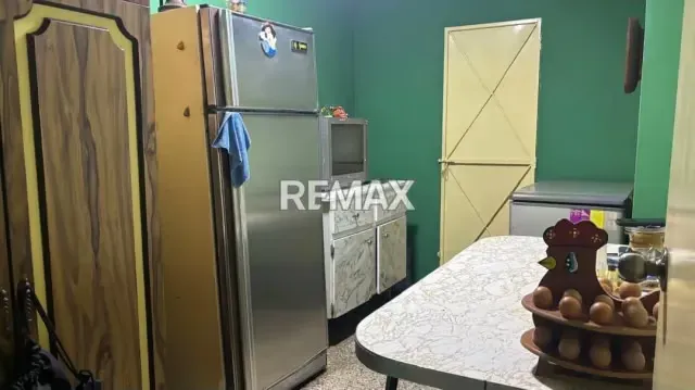 EN VENTA: APARTAMENTO EN PLANTA BAJA CON LOCAL COMERCIAL – LA ISABELICA - 9