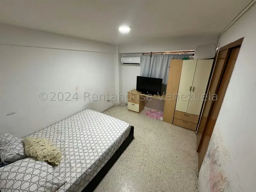 Apartamento (1 Nivel) en Venta en Parroquia La Candelaria, Distrito Metropolitano - 11