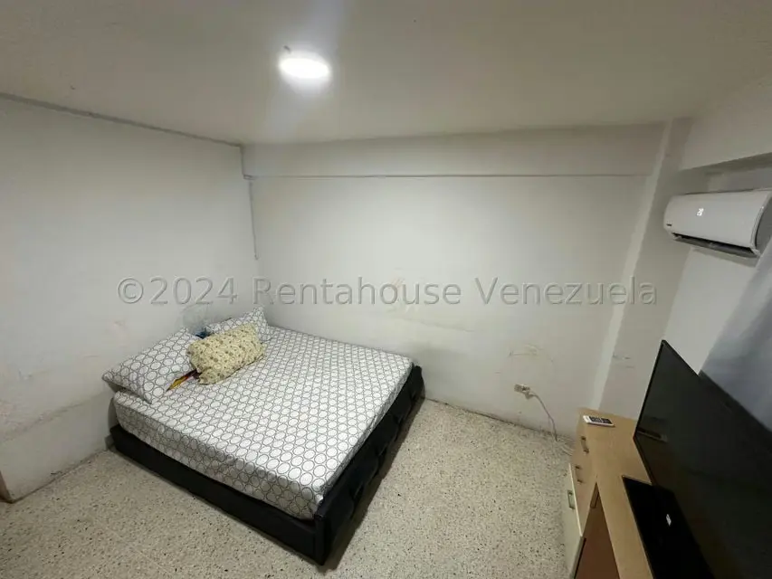 Apartamento (1 Nivel) en Venta en Parroquia La Candelaria, Distrito Metropolitano - 12