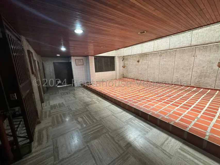 Apartamento (1 Nivel) en Venta en Parroquia La Candelaria, Distrito Metropolitano - 4