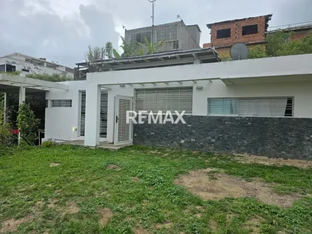 VENTA DE CASA EN DESARROLLO EN ALTOS DE GUAYABITO, MUN. EL HATILLO - 2
