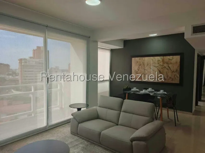 Apartamento (1 Nivel) en Alquiler en La Lago, Zulia - 16