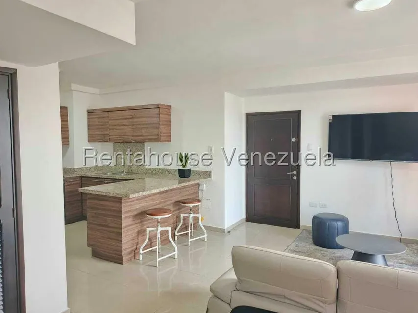 Apartamento (1 Nivel) en Alquiler en La Lago, Zulia - 17
