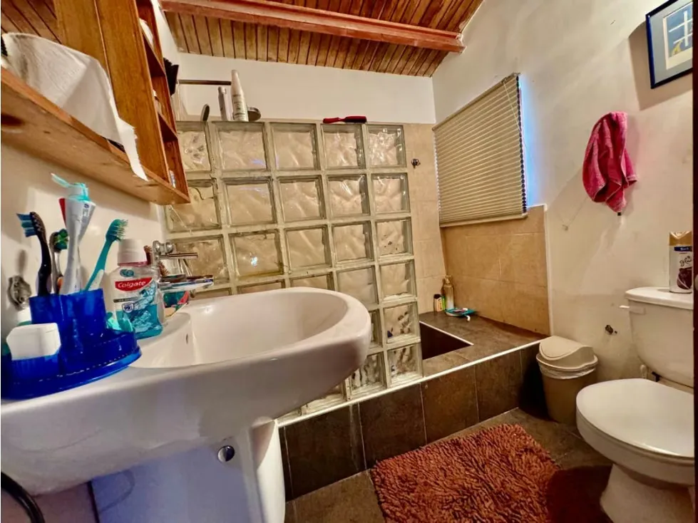 Se vende y/o alquila casa 400m2 4h+s/4b/2p Los Palos Grandes - 25