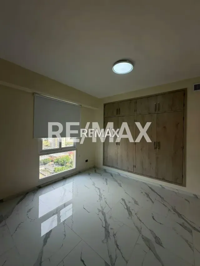 Apartamento en Alquiler Edif. Atlantis - 4