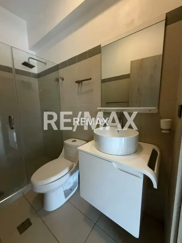Apartamento en Alquiler Edif. Atlantis - 5