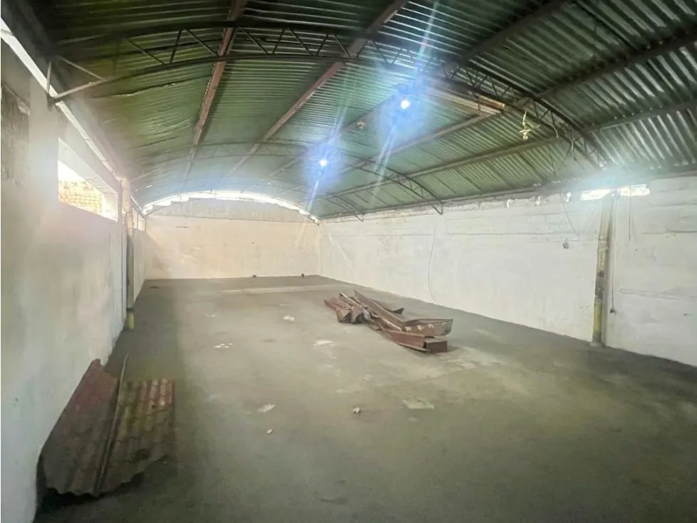 En Venta Planta Industrial Comercial en Av. Lecuna. Centro - Caracas. - 14