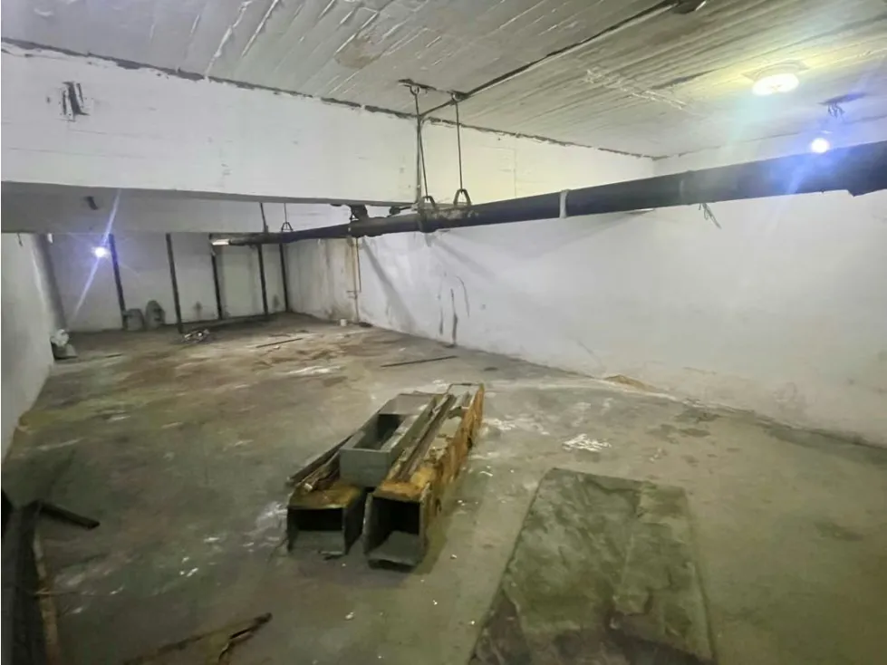 En Venta Planta Industrial Comercial en Av. Lecuna. Centro - Caracas. - 6
