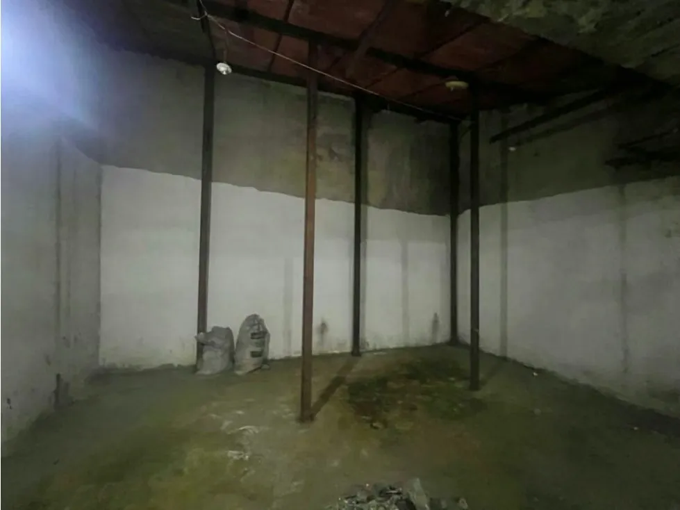 En Venta Planta Industrial Comercial en Av. Lecuna. Centro - Caracas. - 8