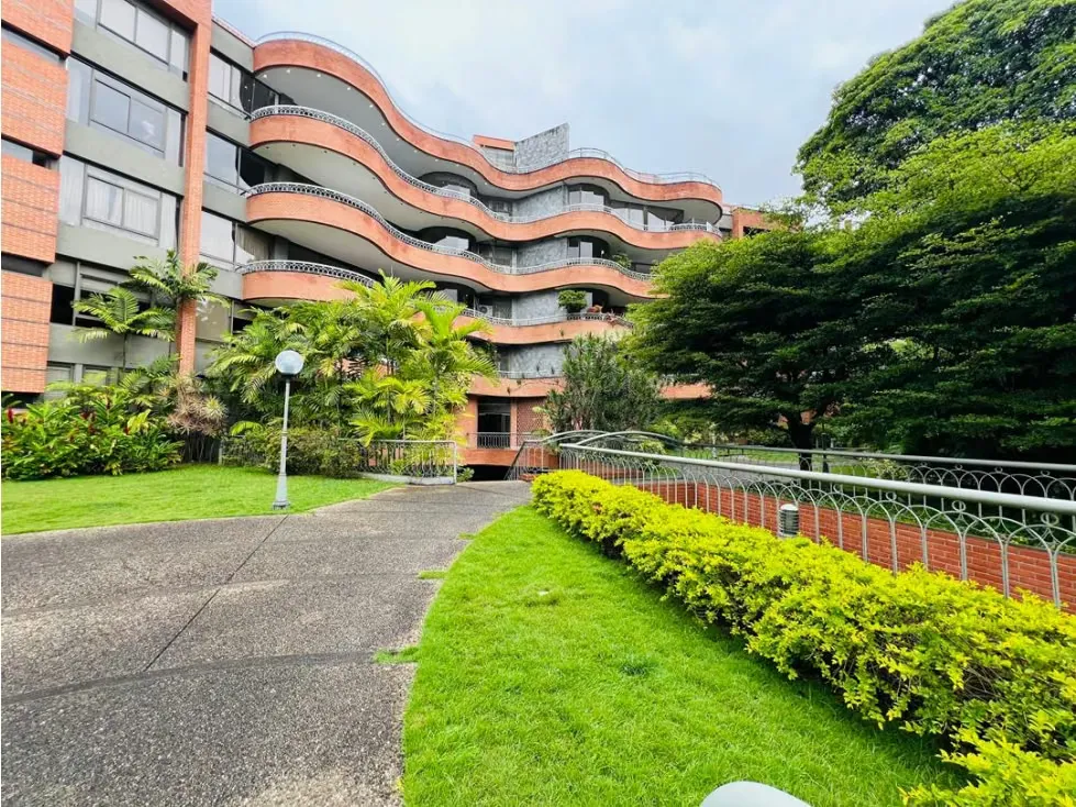 Se vende Apto PB 780m² 4h+2s/4b+2s/7p Altamira - 2