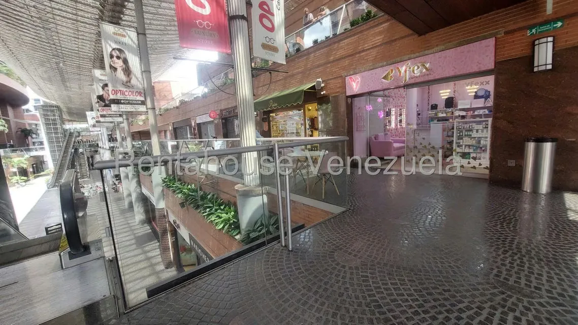 Local Comercial en Alquiler en Chacao, Distrito Metropolitano - 2