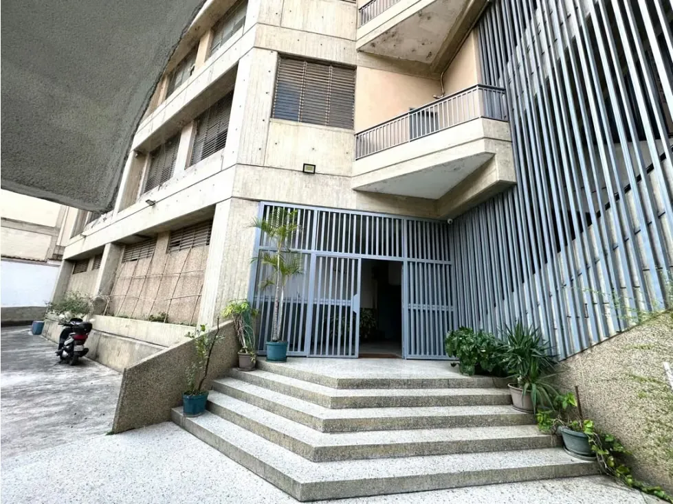 Alquilo planta industrial 1300m2 Macarao 5737 - 2