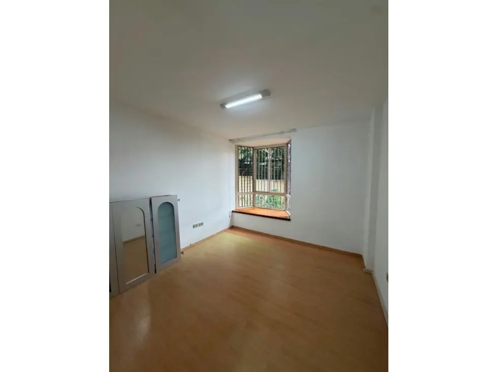 SE VENDE APTO EN LOS NARANJOS - 3