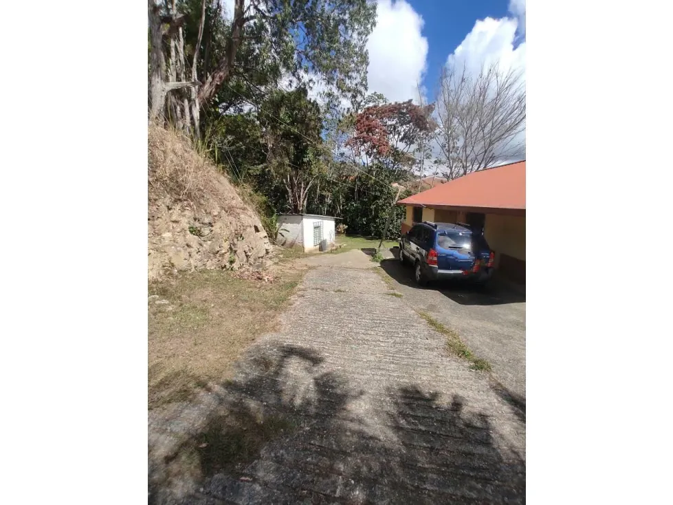 VENTA DE TERRENO EN EL HATILLO - 4