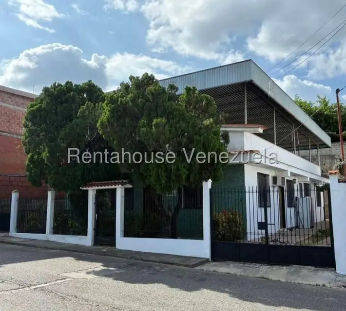 Casa (Duplex) en Venta en Guatire, Miranda