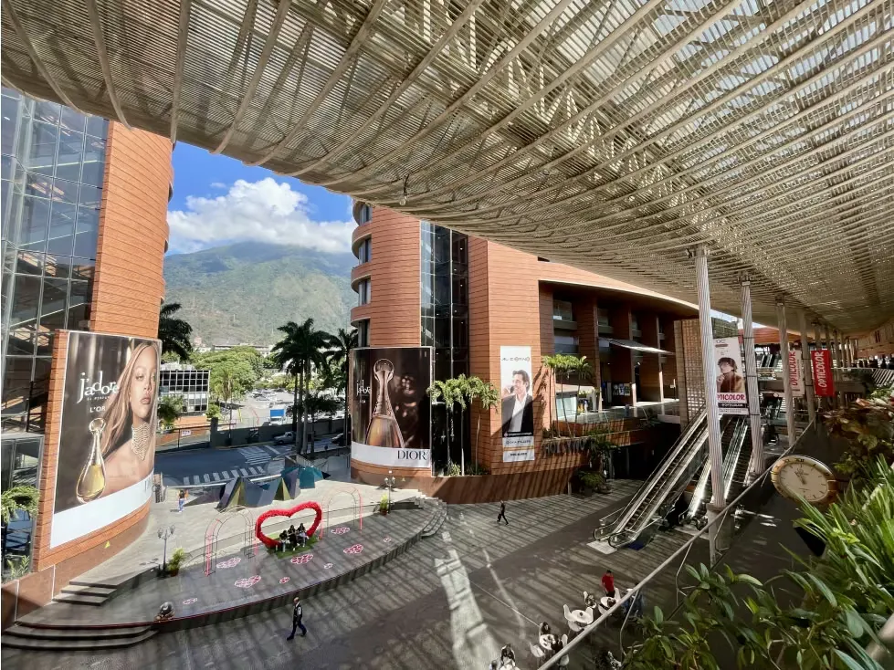 Alquilo local comercial 38m2 Centro San Ignacio 8399 - 4