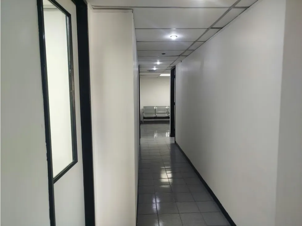 Se alquila oficina 92m2 La California Norte - 12