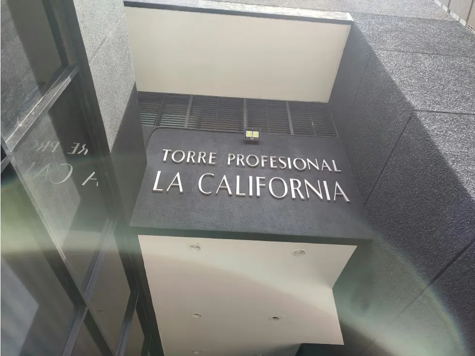 Se alquila oficina 92m2 La California Norte - 3