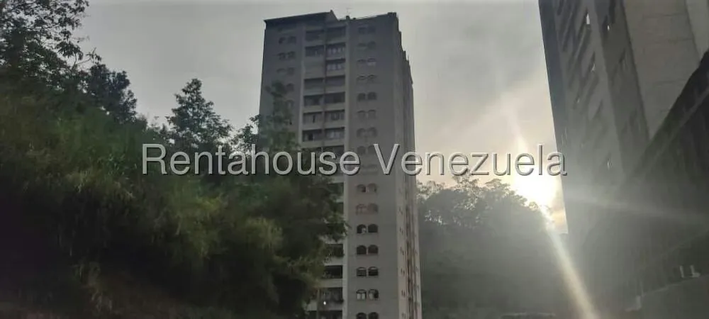 Apartamento (Multiples Niveles) en Venta en Parque el Retiro, Miranda - 2