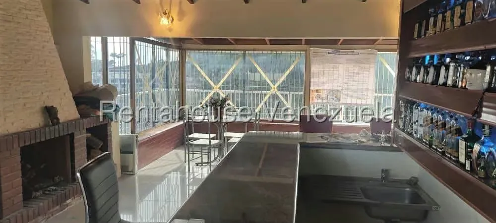 Apartamento (Multiples Niveles) en Venta en Parque el Retiro, Miranda - 13
