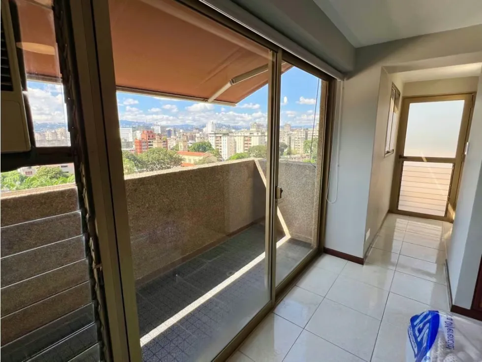 En Alquiler Apartamento en Santa Eduvigis. Sucre - Caracas - 23
