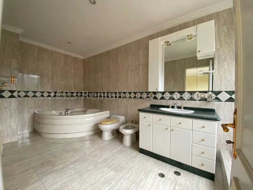 Apartamento (Duplex) en Venta en Miranda, Distrito Metropolitano - 12