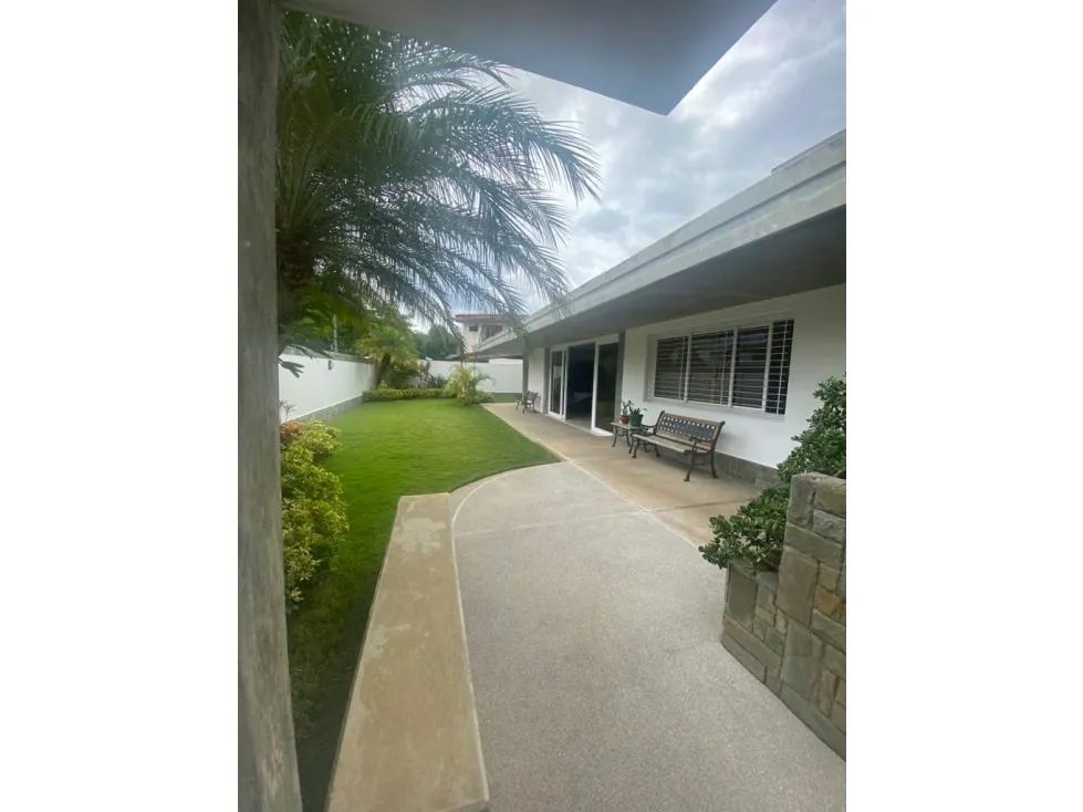 Se vende casa 450m2 4h/5b/4p Caurimare 7479 - 2