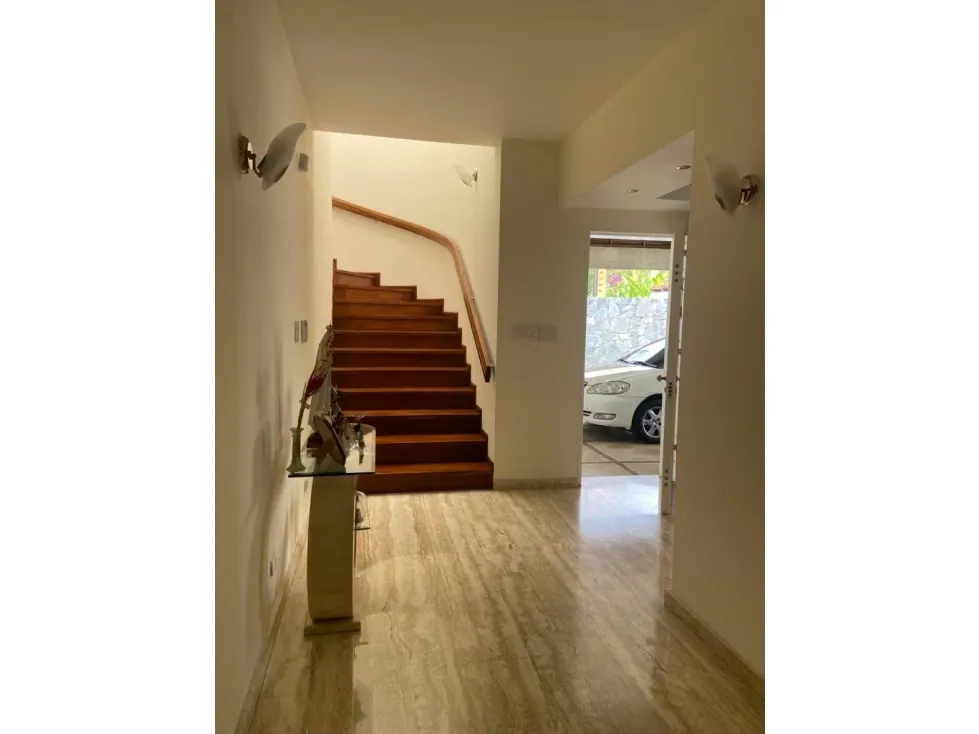 Se vende casa 450m2 4h/5b/4p Caurimare 7479 - 11