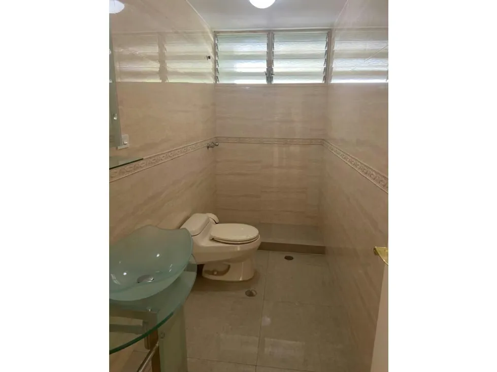 Se vende casa 450m2 4h/5b/4p Caurimare 7479 - 12