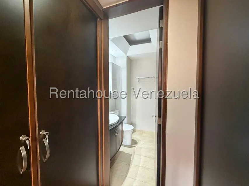 Apartamento (1 Nivel) en Venta en Los Samanes, Distrito Metropolitano - 23