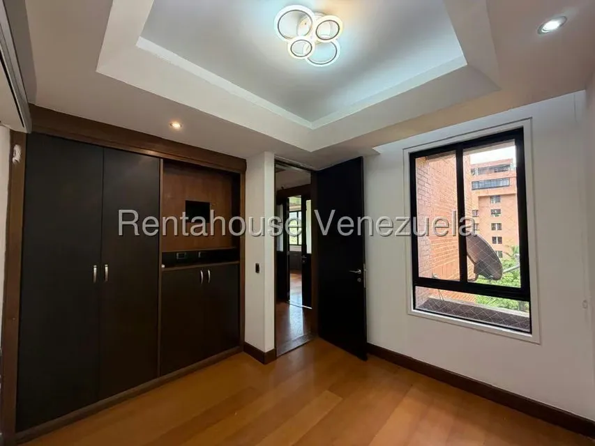 Apartamento (1 Nivel) en Venta en Los Samanes, Distrito Metropolitano - 25