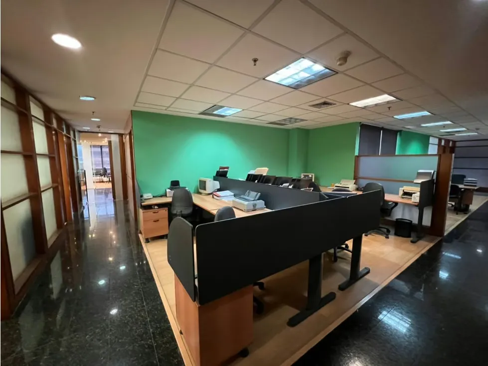 Se Alquila Oficina 300m² Torre KPMG - 12