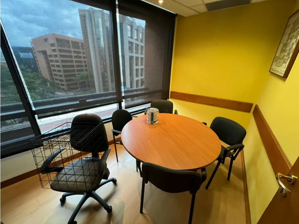 Se Alquila Oficina 300m² Torre KPMG - 3