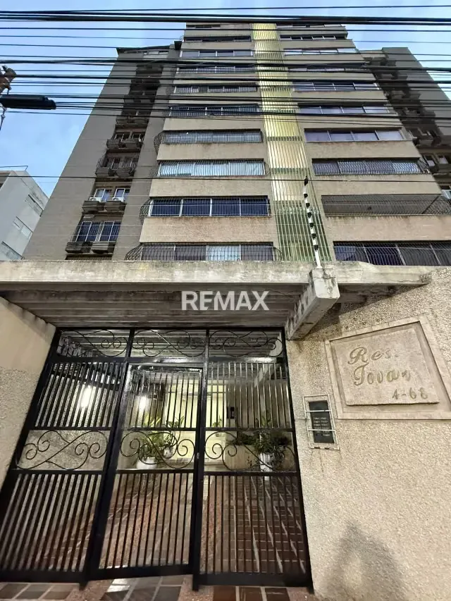 APARTAMENTO EN VENTA AVENIDA BELLA VISTA MARACAIBO