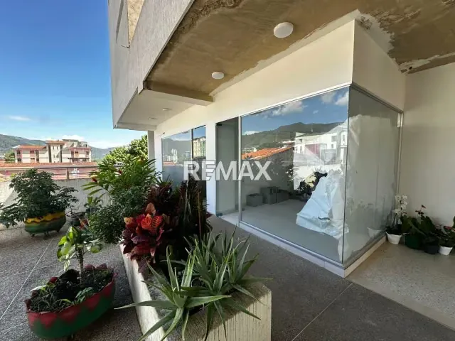 Local en alquiler #27 Barrio Obrero, C.c Multiplazas 24Mts² - piso 02 - 2