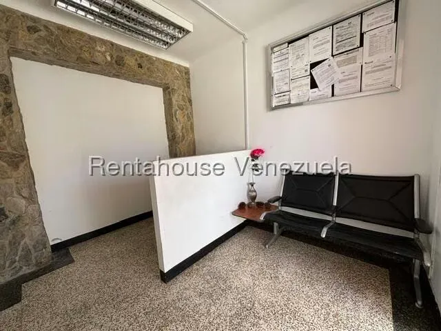 Casa (Duplex) en Venta en La Florida, Distrito Metropolitano - 2